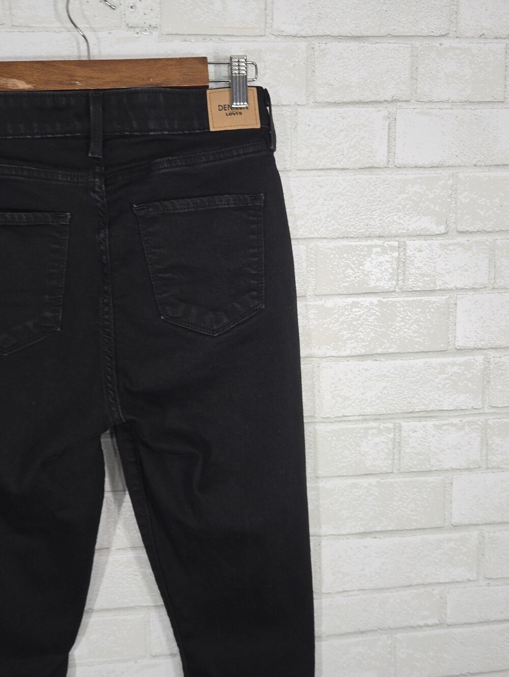 Denizen from Levi's high rise skinny jeans - Picture 12 of 16